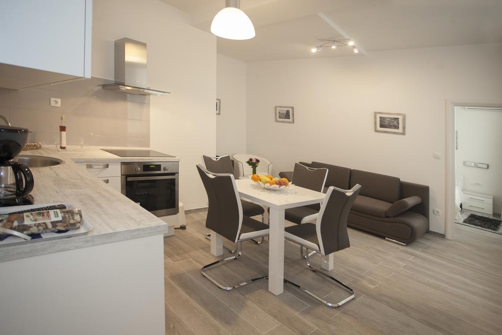 Old Square Apartment Split Extérieur photo