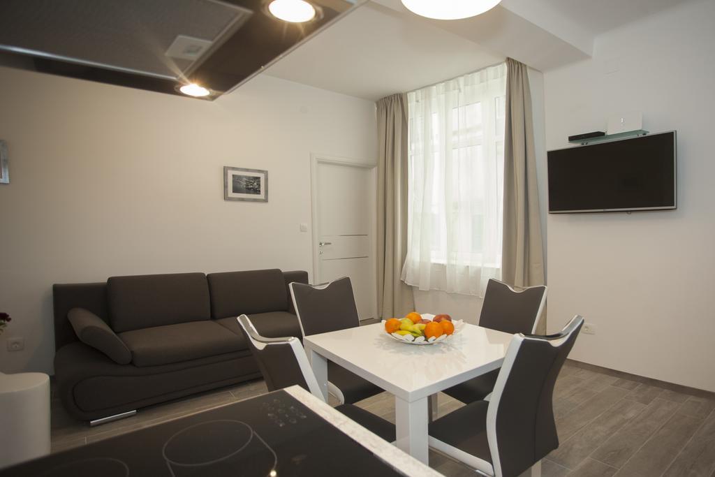 Old Square Apartment Split Extérieur photo