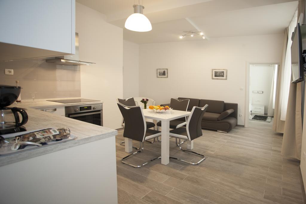 Old Square Apartment Split Extérieur photo